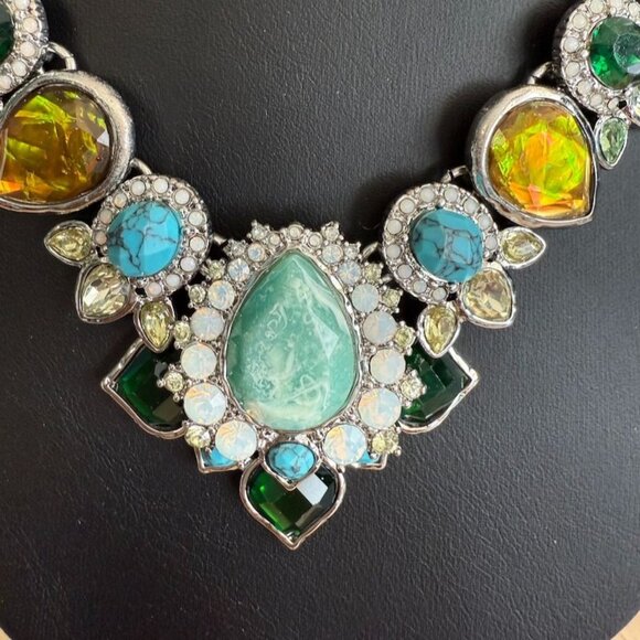 Necklace Chloe & Isabella Peacock Plumes Fashion Multi Faux Turquoise + Crystal - Picture 1 of 10